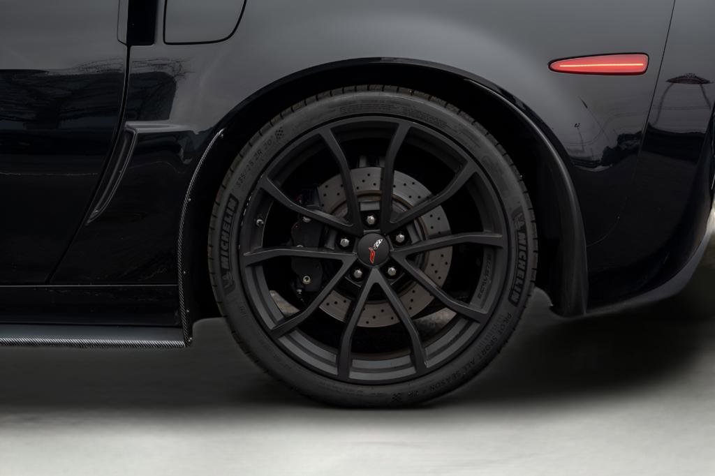 Used 2013 Chevrolet Corvette 427 w/ 1SB Preferred Equipment Group image 13