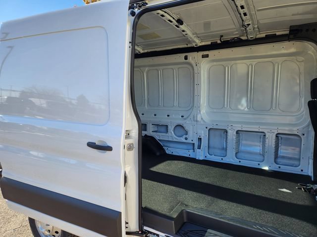 New 2026 Ford Transit 250 148 Medium Roof Extended AWD image 19