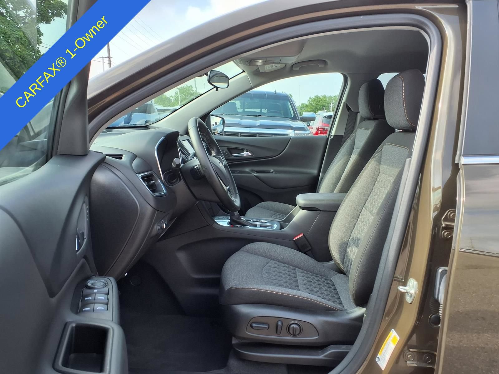 Used 2023 Chevrolet Equinox LT FWD image 19
