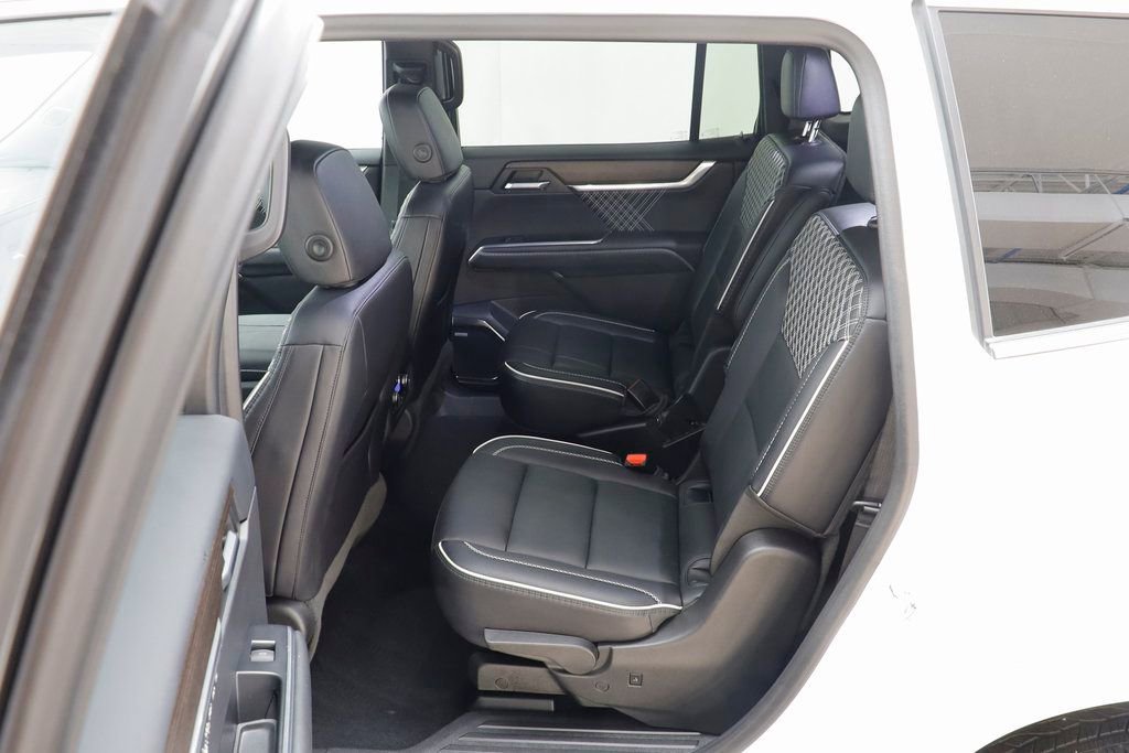 Used 2024 GMC Acadia Denali w/ LPO, Floor Liner Package image 18