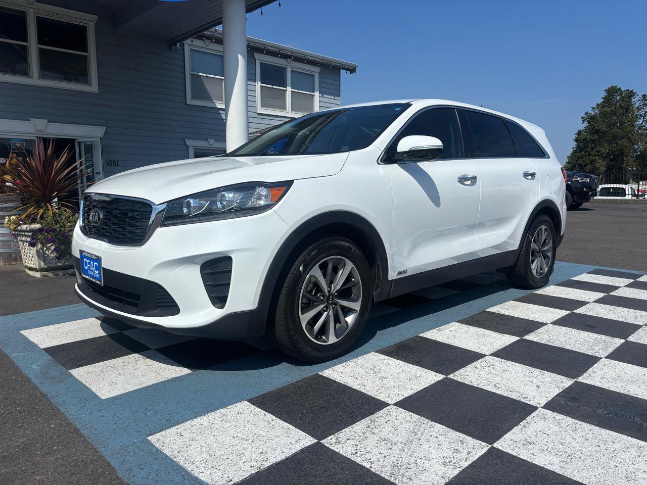 Used 2020 Kia Sorento AWD V6 image 2