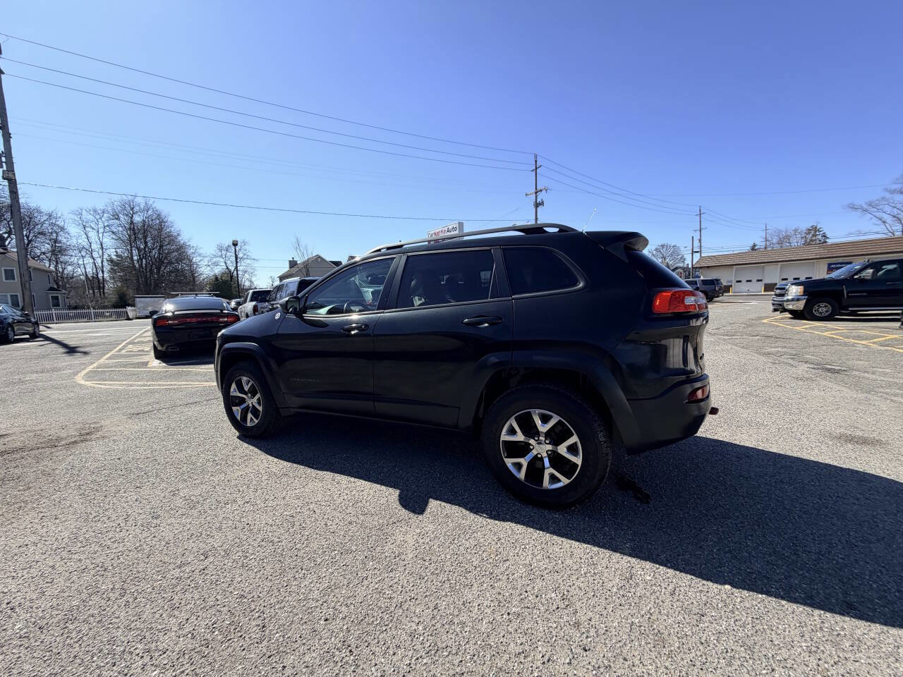 Used 2014 Jeep Cherokee Trailhawk w/ Leather Interior Group image 43