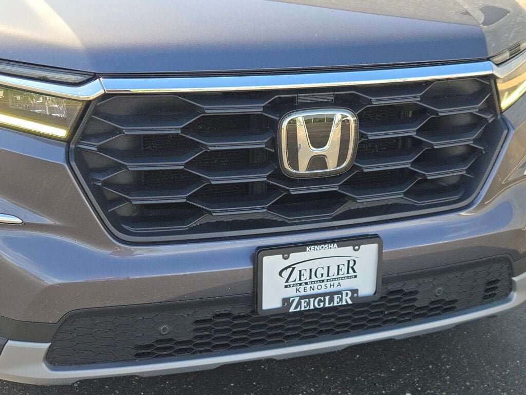Used 2025 Honda Pilot EX-L image 5