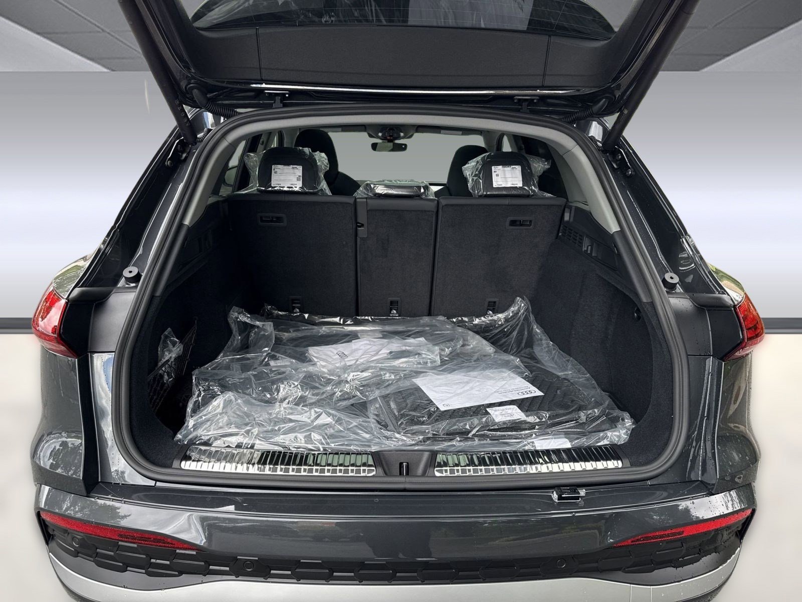 New 2025 Audi Q5 Premium Plus image 25