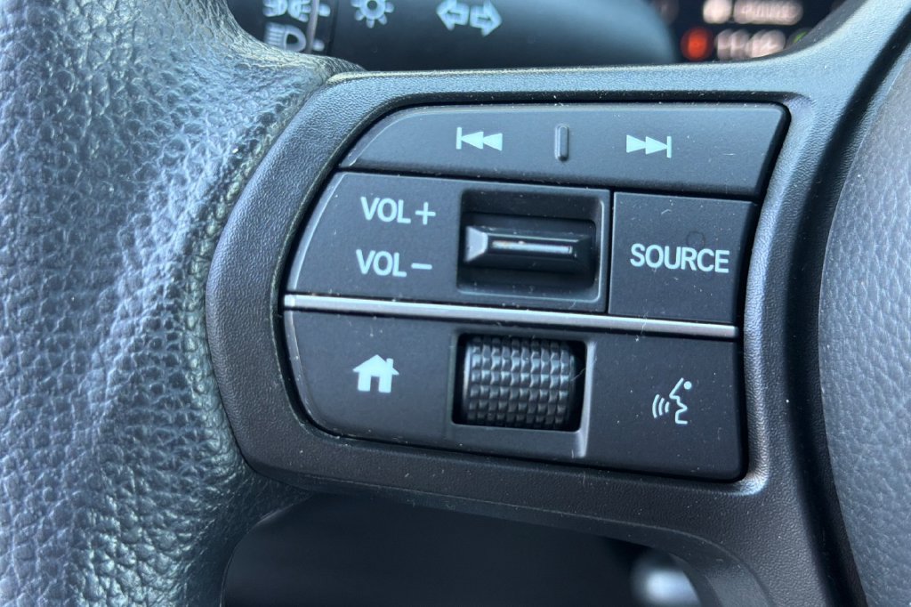 Certified 2024 Honda HR-V LX image 28