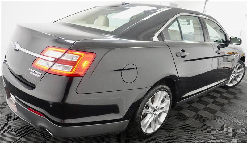 Used 2016 Ford Taurus Limited FWD image 7