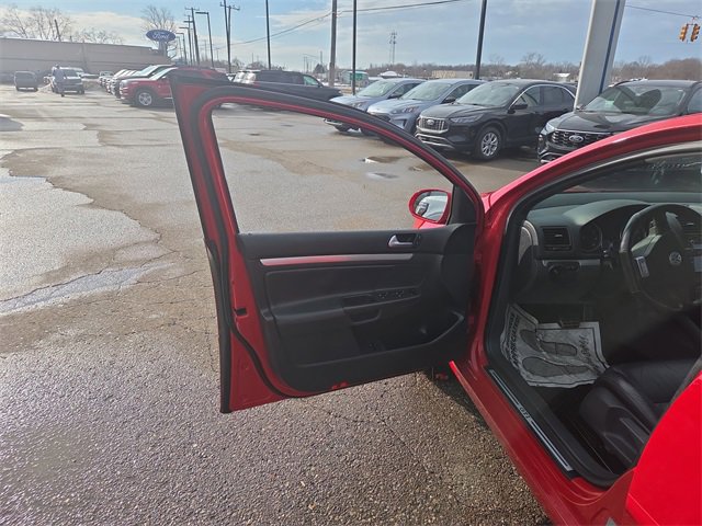 Used 2007 Volkswagen GTI 4-Door image 34
