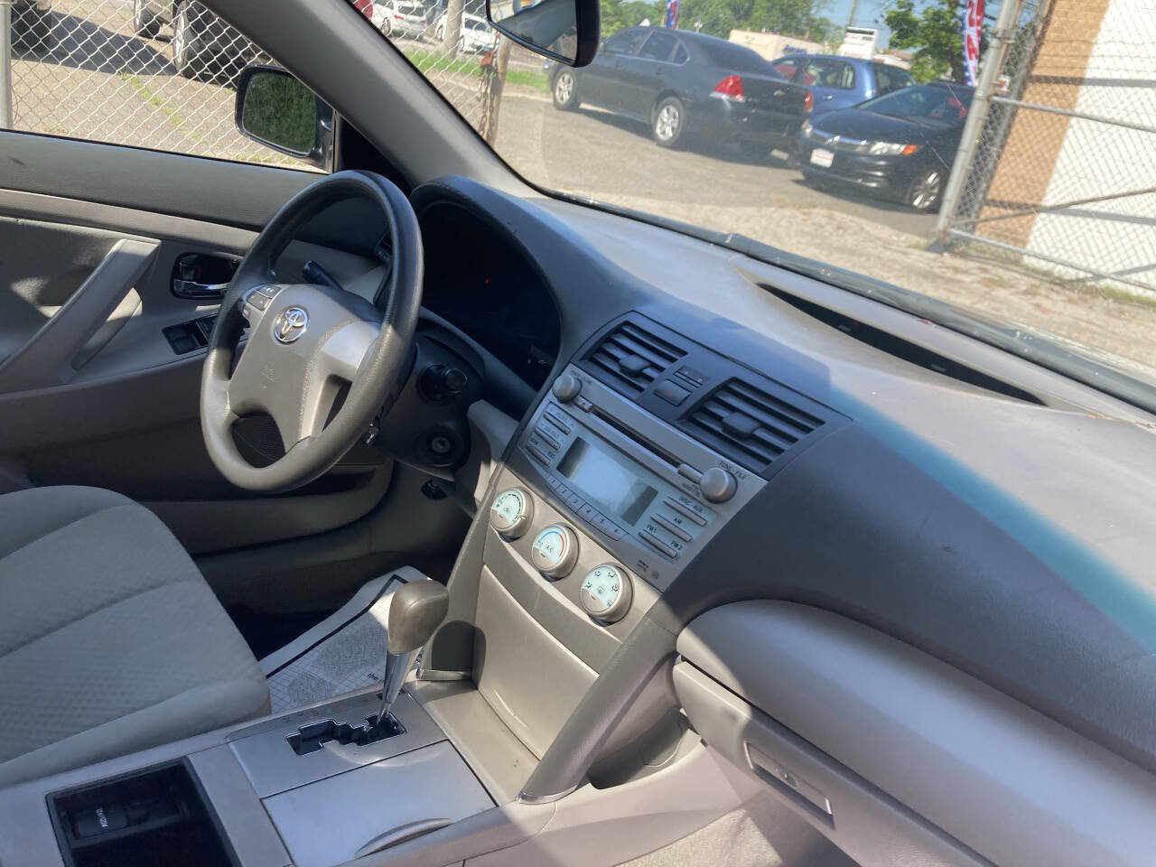 Used 2009 Toyota Camry LE image 13