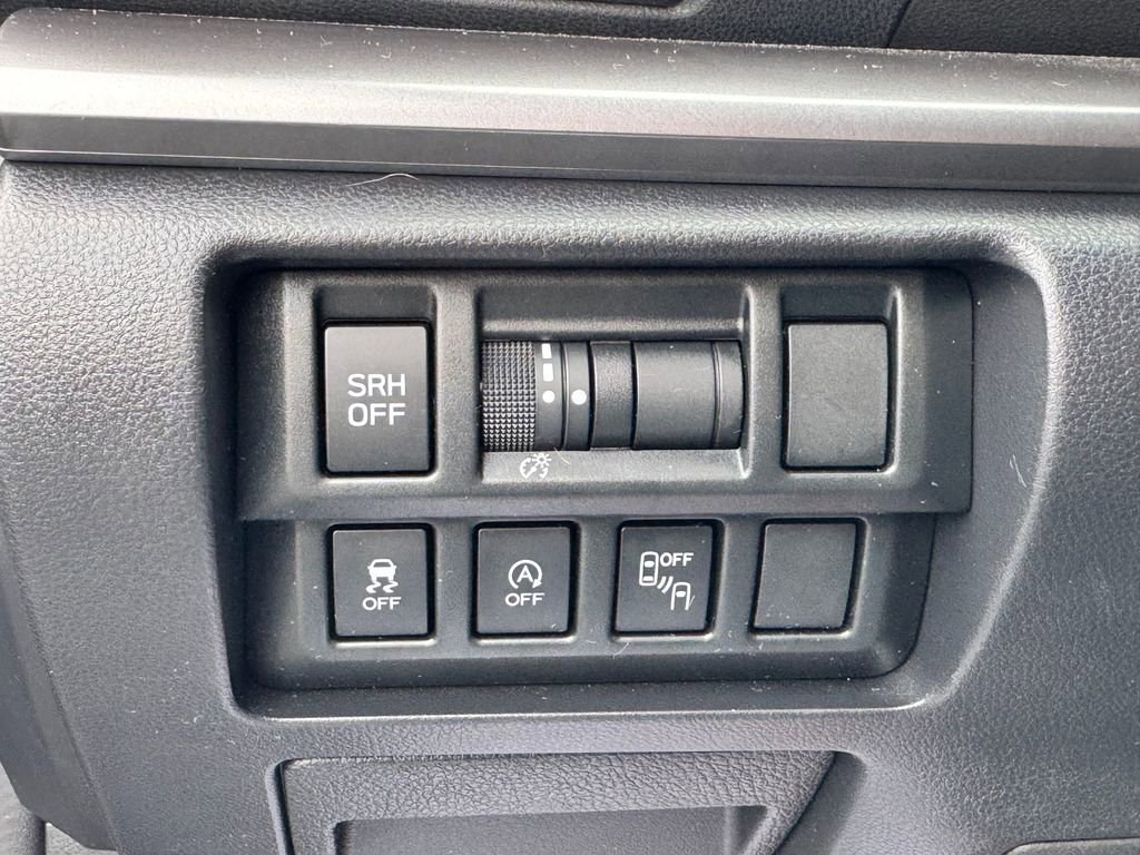 Used 2022 Subaru Crosstrek 2.5i Limited w/ Moonroof Package 2 image 30