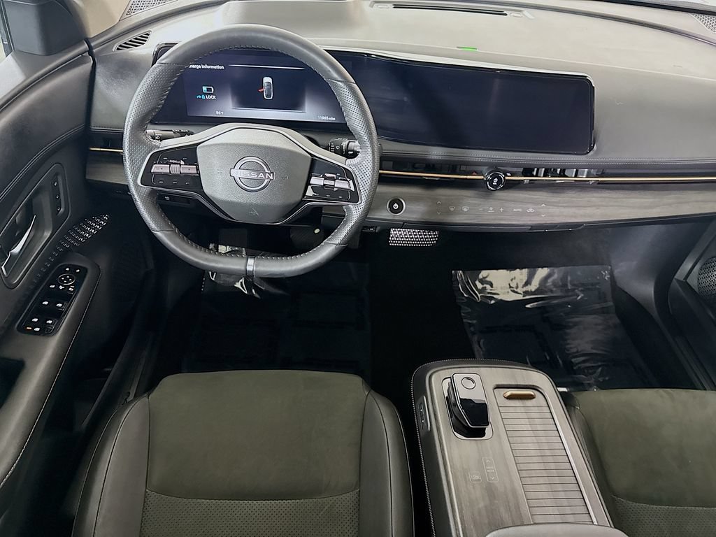 Used 2023 Nissan Ariya AWD image 3