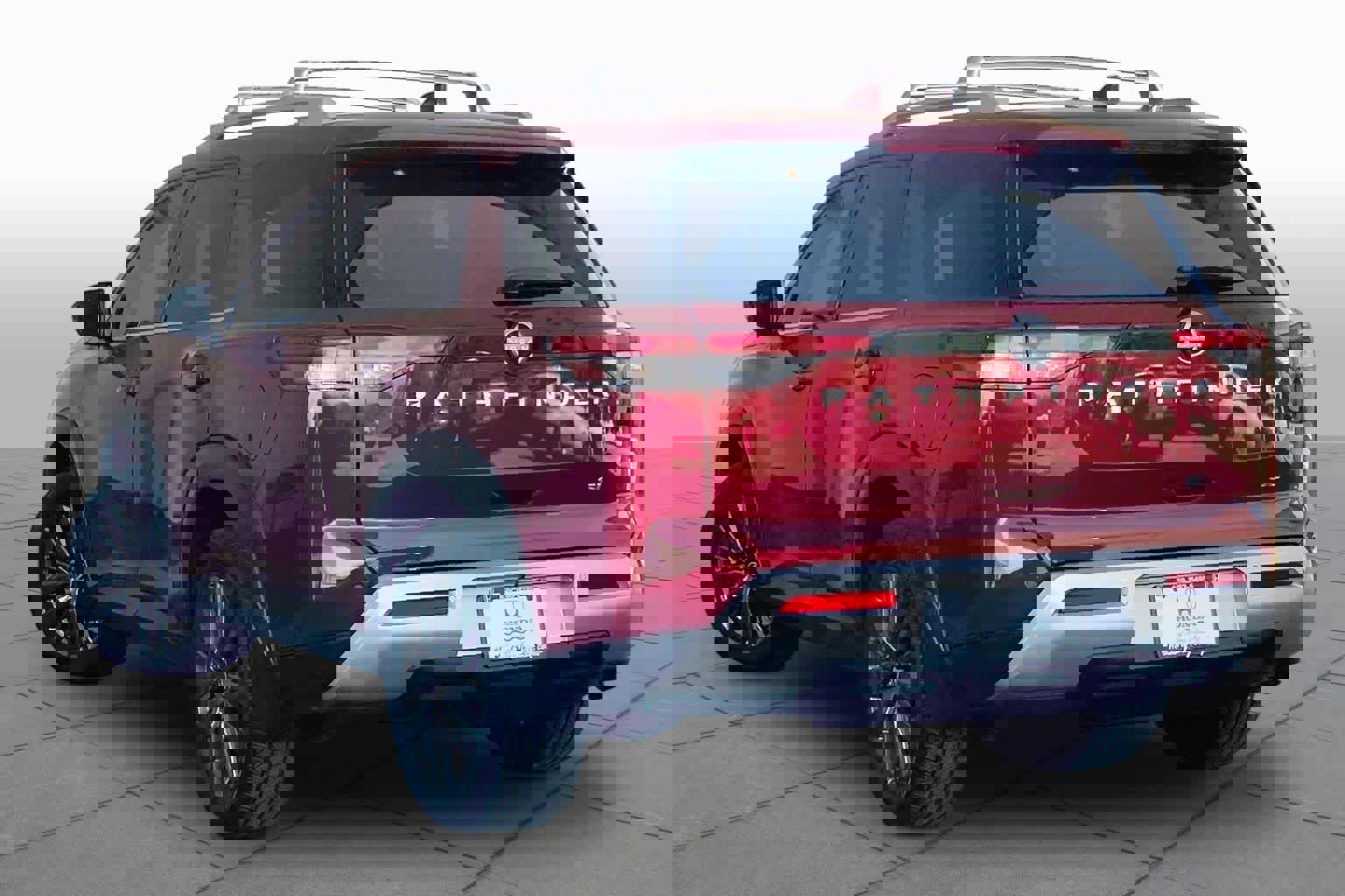 Used 2022 Nissan Pathfinder SL w/ SL Premium Package image 12