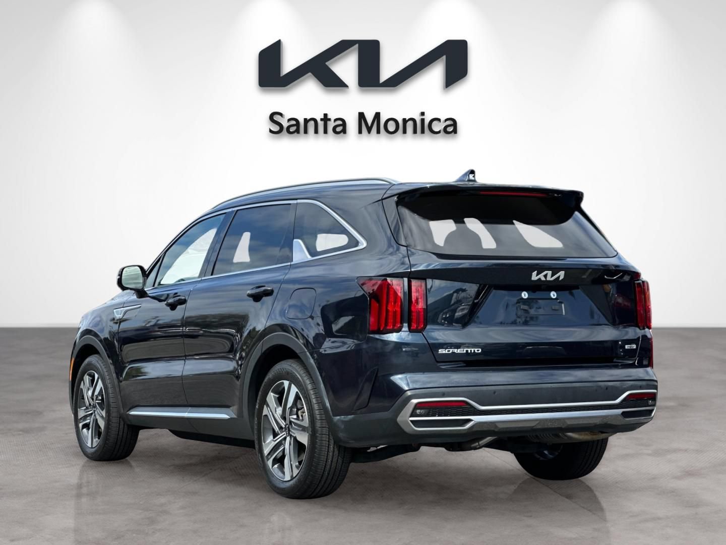 Certified 2023 Kia Sorento SX Prestige w/ Panoramic Sunroof Package AWD/4WD image 4