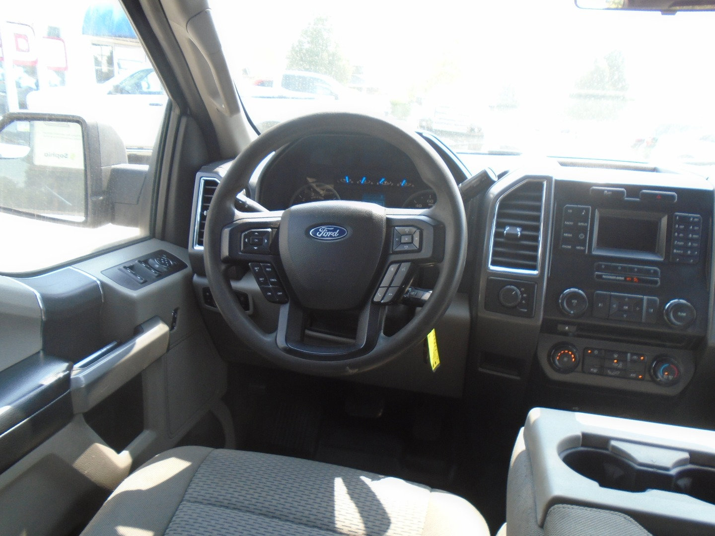 Used 2016 Ford F150 XLT image 12