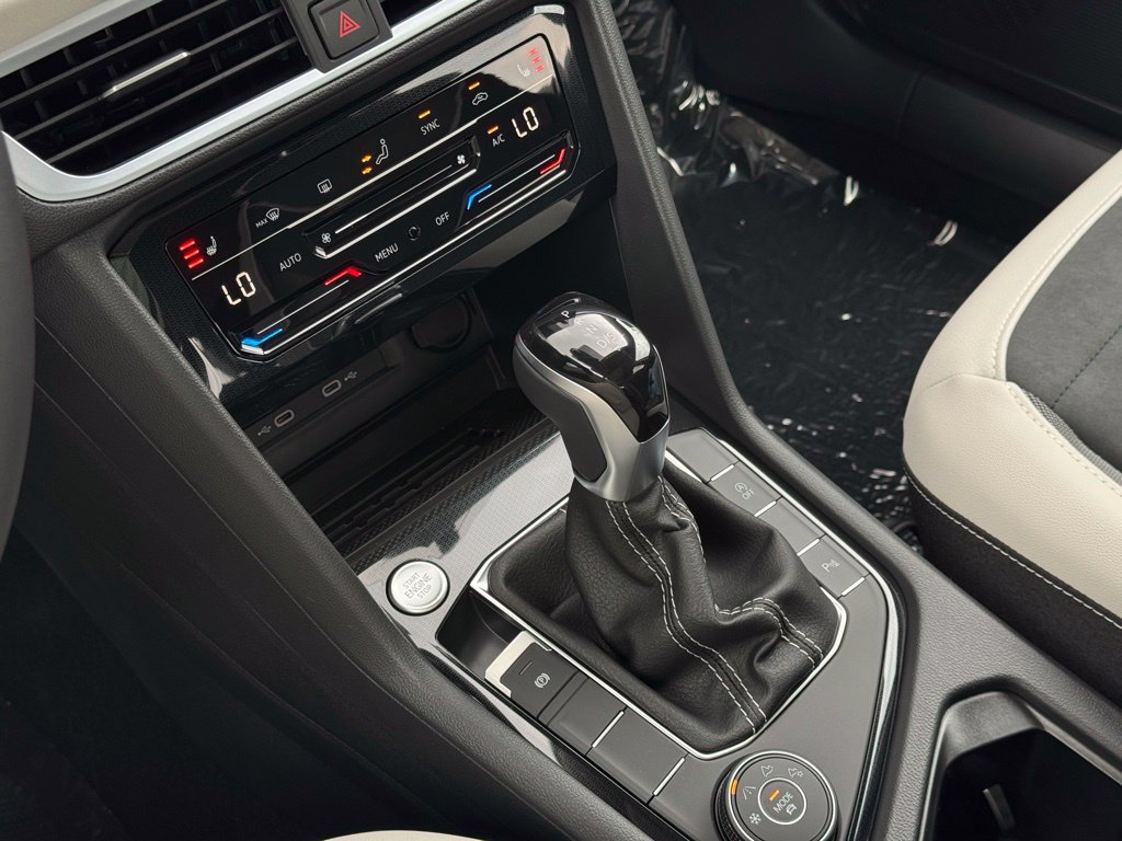 New 2026 Volkswagen Taos SE AWD/4WD image 13