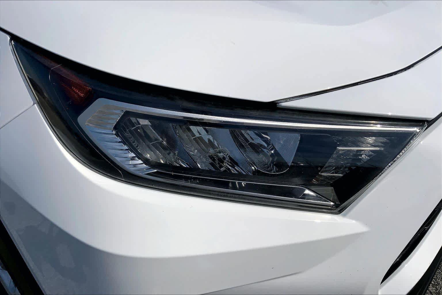 Used 2021 Toyota RAV4 XLE FWD image 27