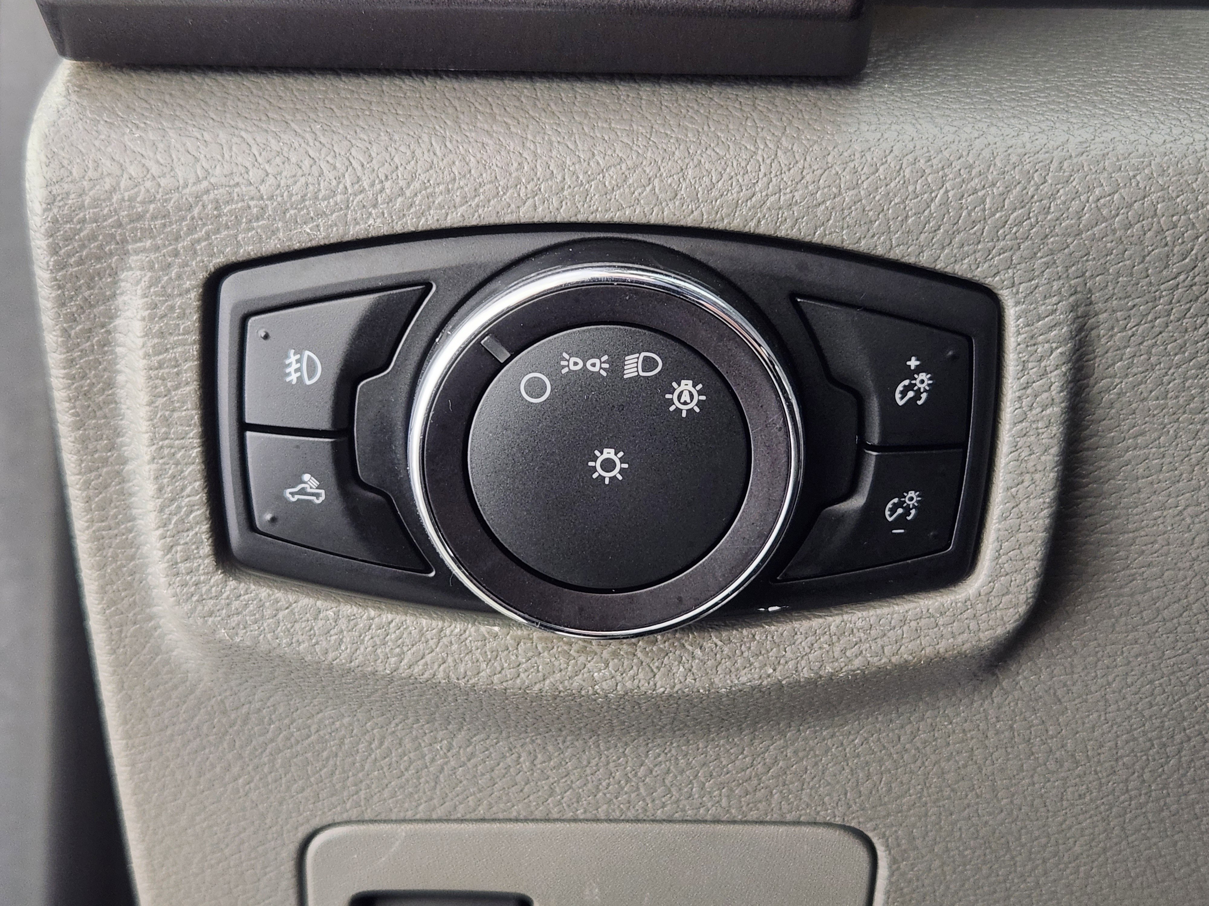 Certified 2018 Ford F150 XLT image 27