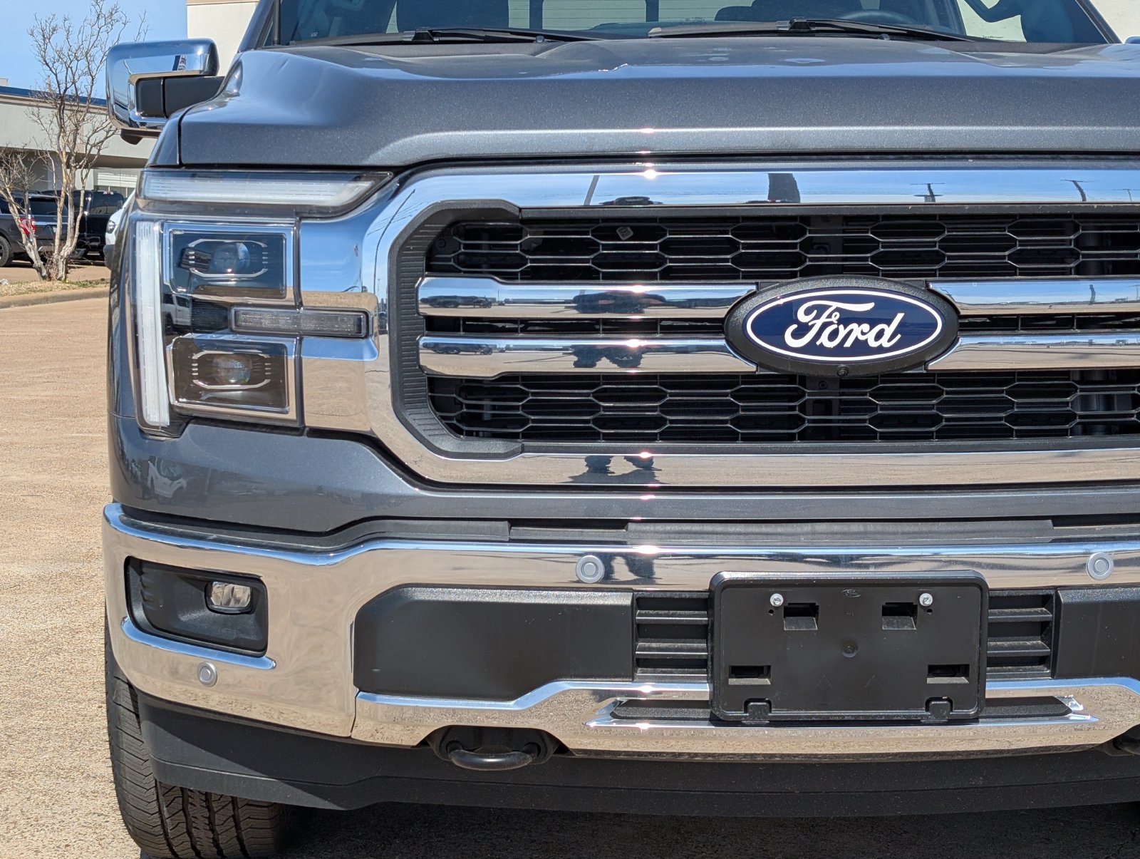 Used 2025 Ford F150 Lariat w/ Equipment Group 501A Mid AWD/4WD image 6