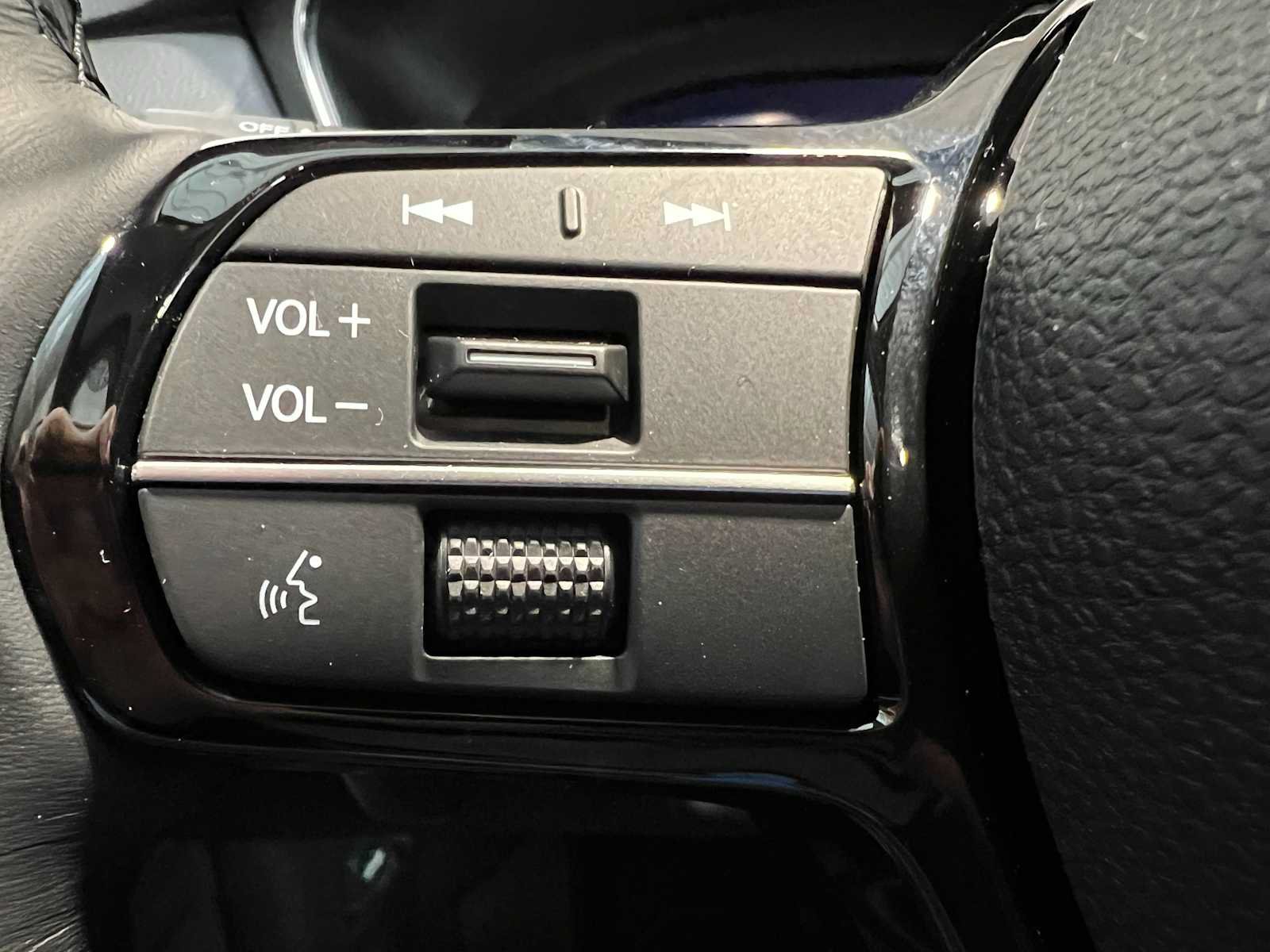 New 2025 Acura Integra FWD image 19