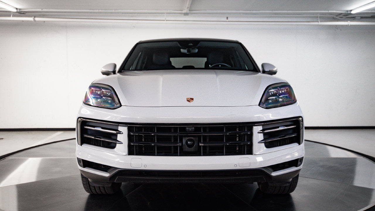 Certified 2024 Porsche Cayenne S AWD/4WD image 10