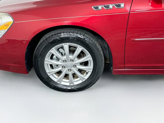 Used 2011 Buick Lucerne CXL w/ Driver Confidence Package FWD image 29