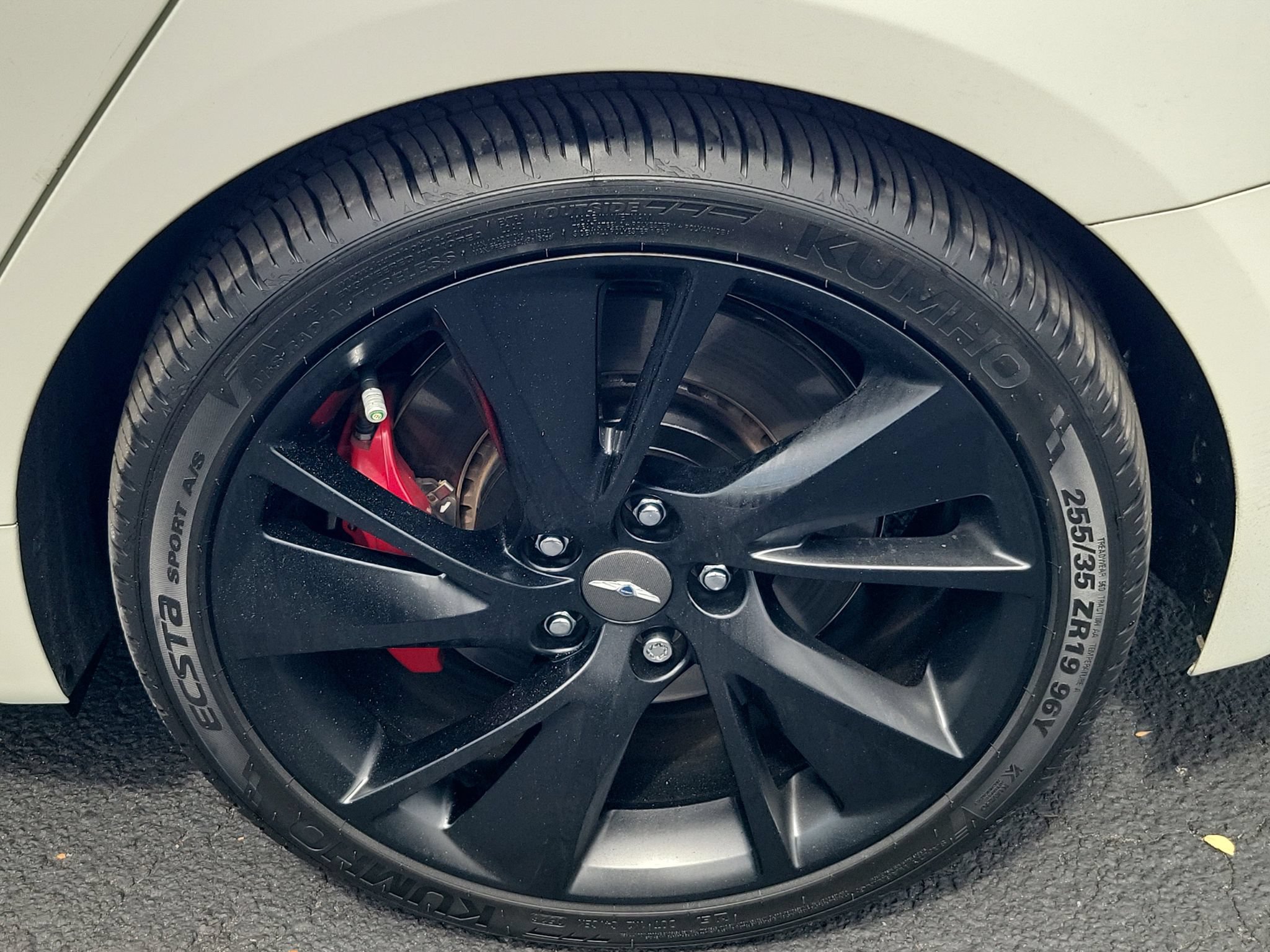 Used 2023 Genesis G70 3.3T w/ Sport Prestige Package RWD image 8