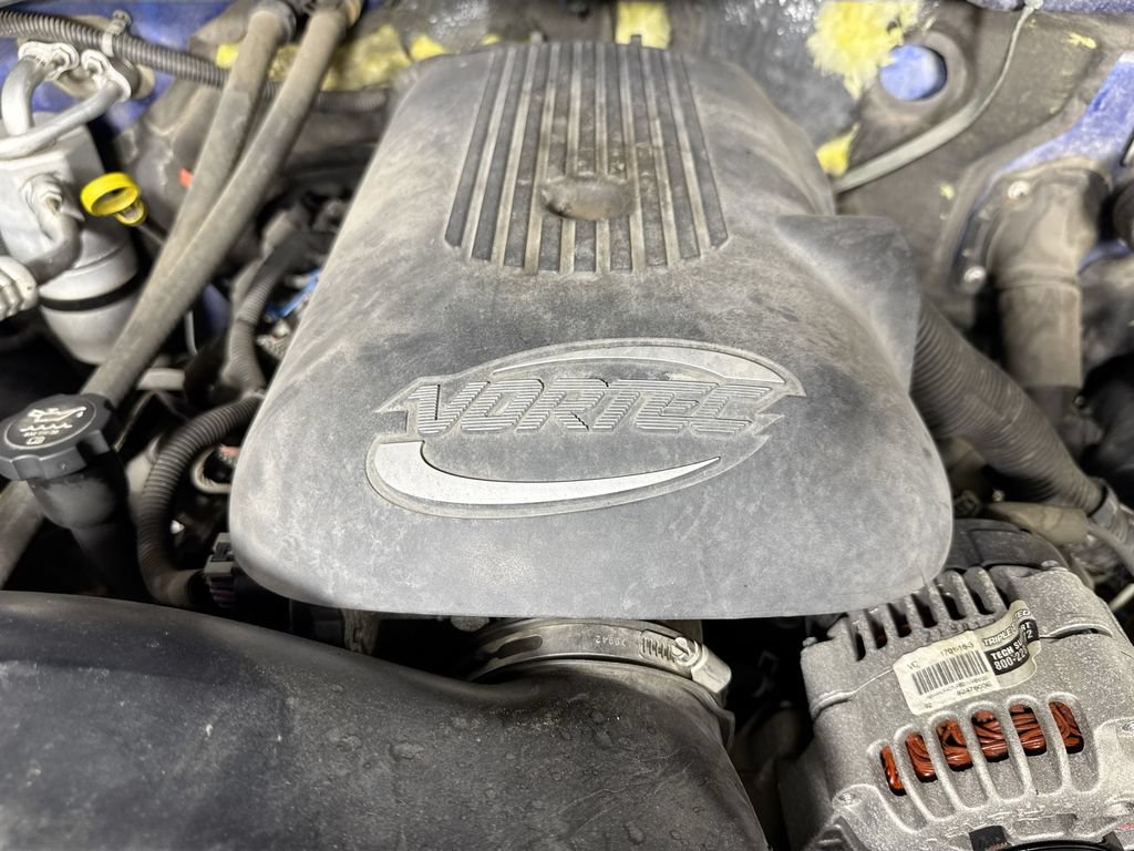 Used 2004 Chevrolet Silverado 2500 W/T RWD image 22