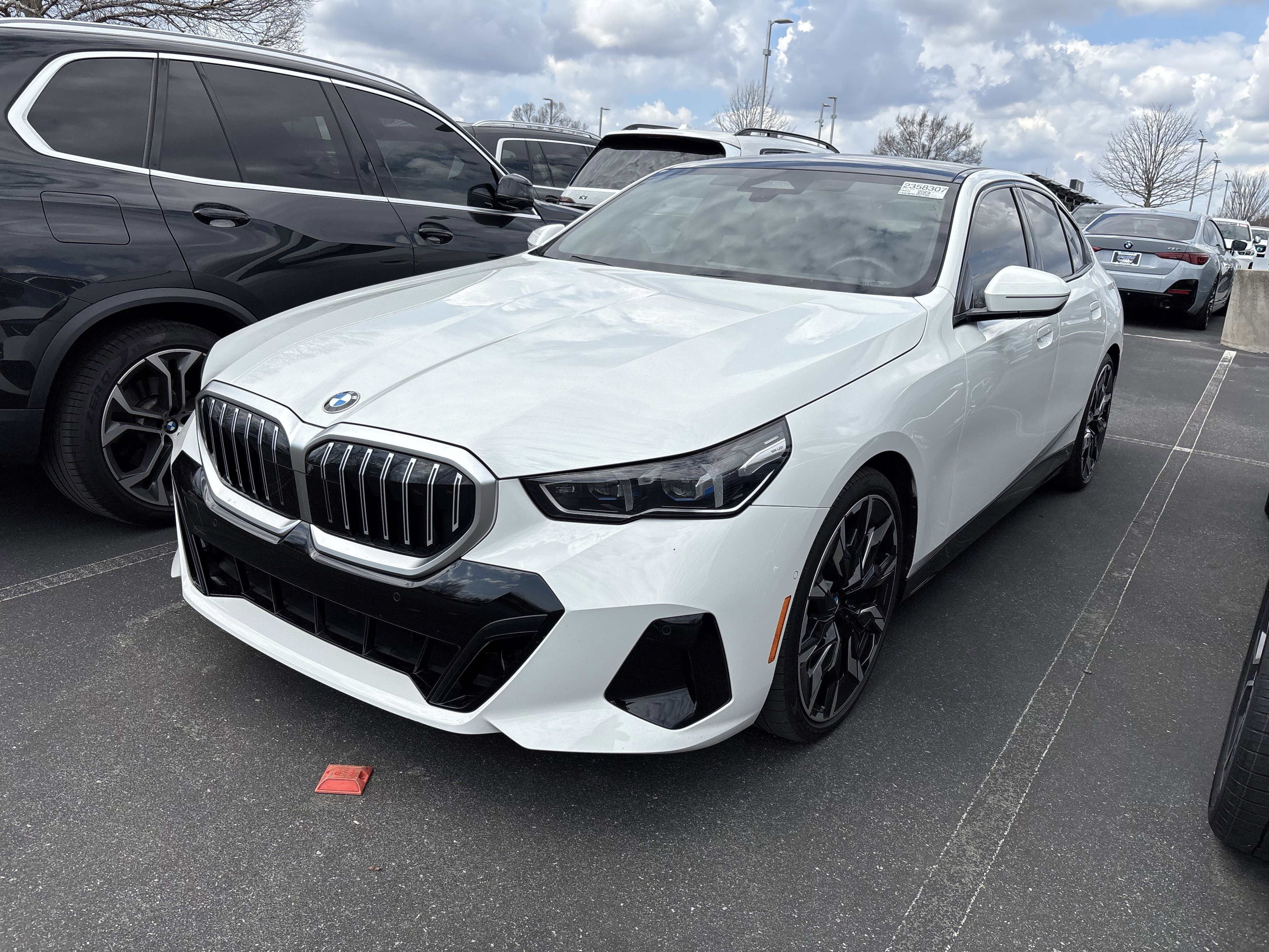 Certified 2024 BMW 530i 530i w/ Executive Package image 12