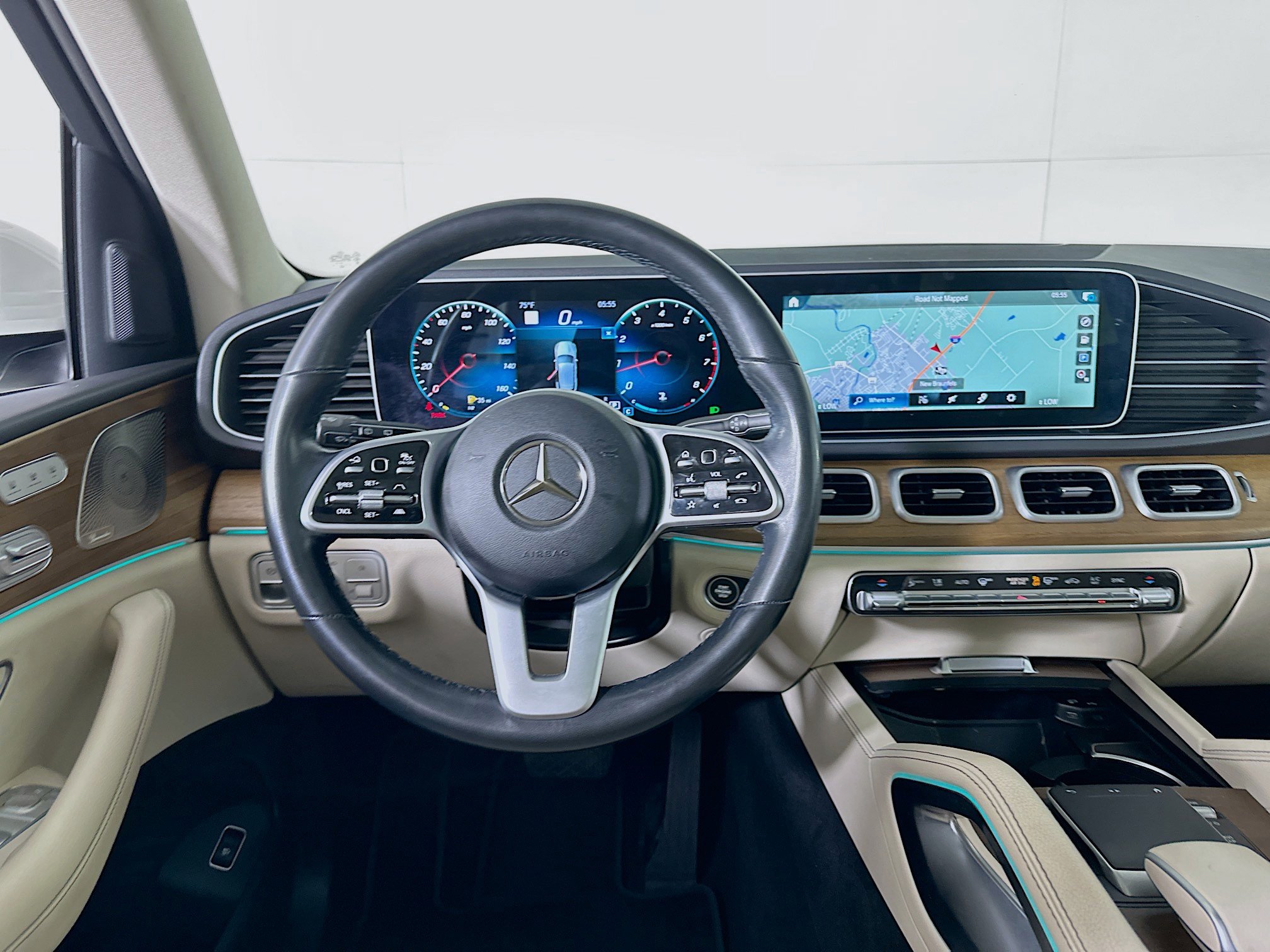 Used 2022 Mercedes-Benz GLE 350 w/ AMG Line Exterior image 17