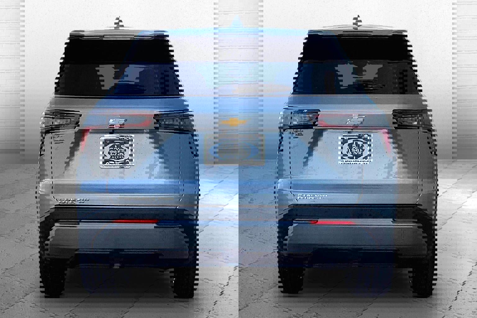 Used 2025 Chevrolet Equinox LT AWD/4WD image 3