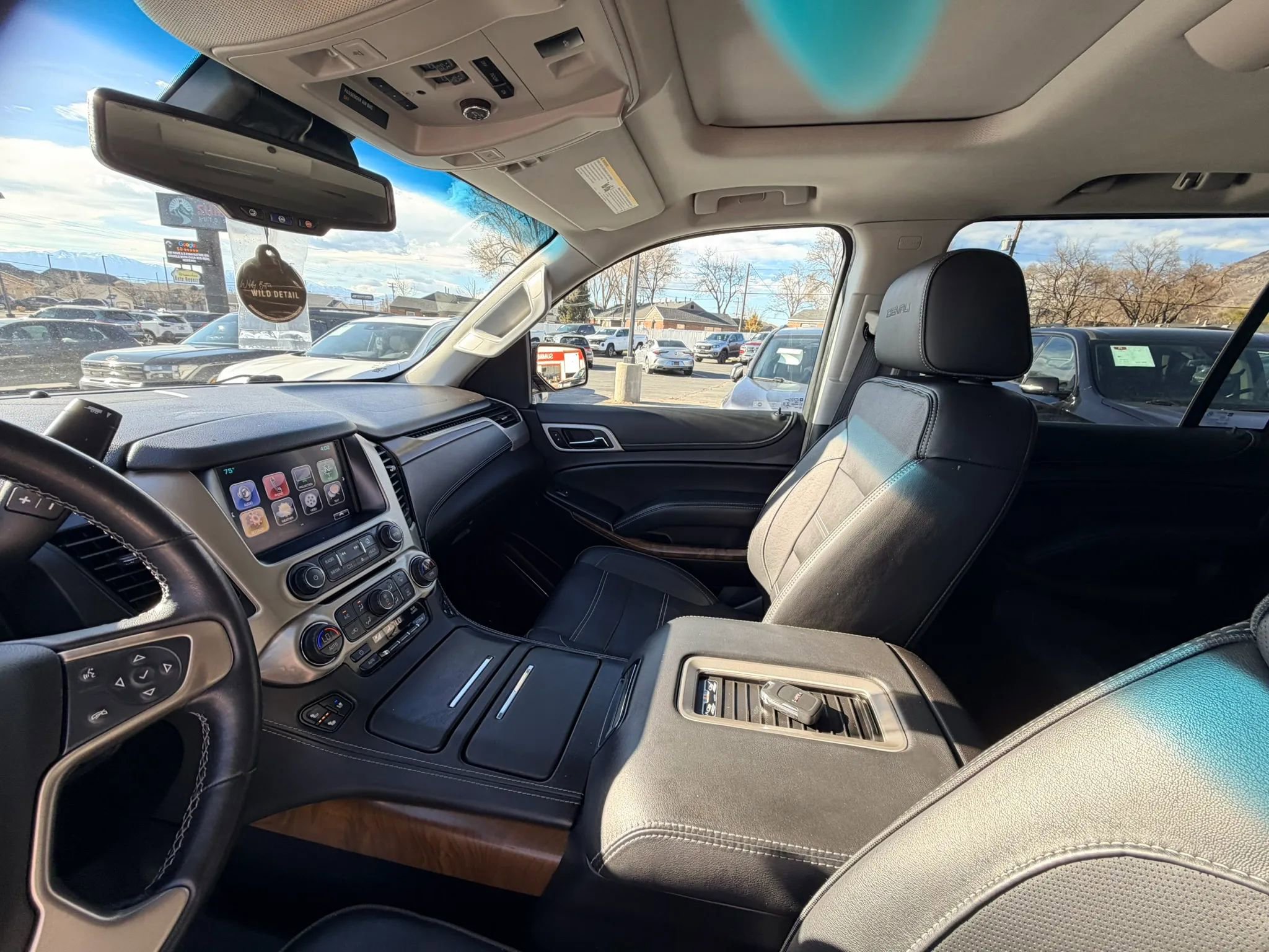 Used 2019 GMC Yukon XL Denali w/ Denali Ultimate Package image 11