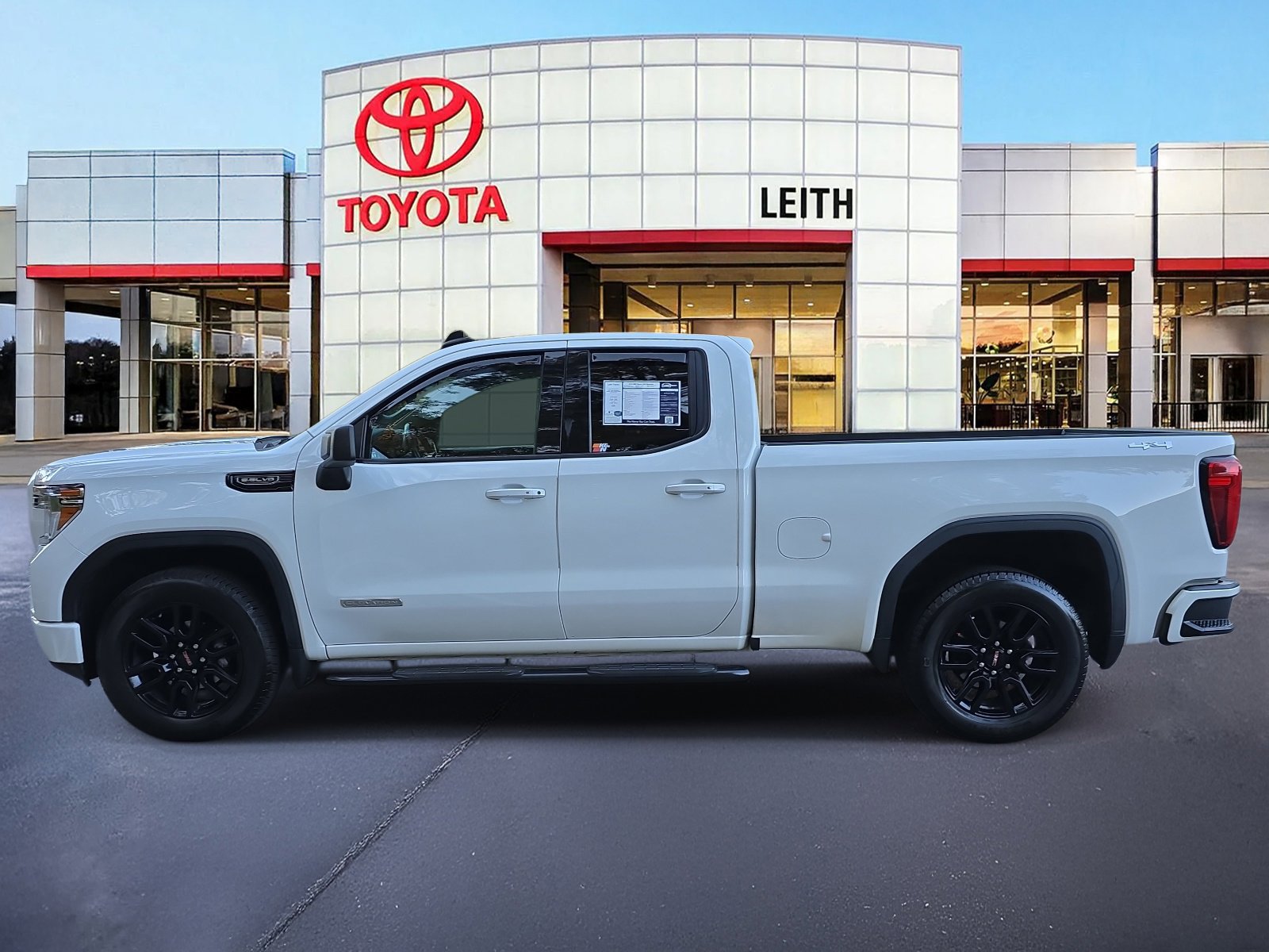 Used 2019 GMC Sierra 1500 Elevation w/ Elevation Value Package image 8