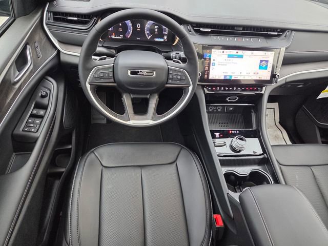 New 2026 Jeep Grand Cherokee L Limited AWD/4WD image 10