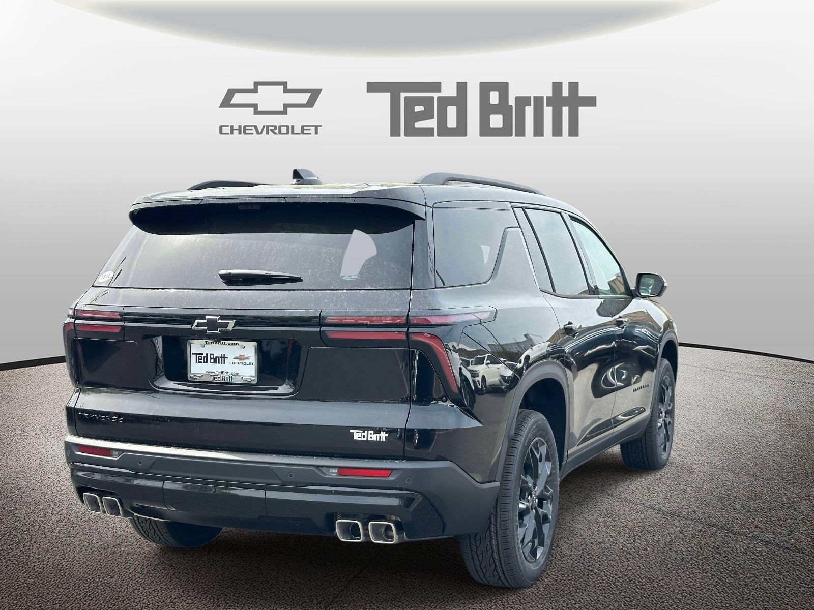 New 2026 Chevrolet Traverse LT w/ Midnight/Sport Edition FWD image 4