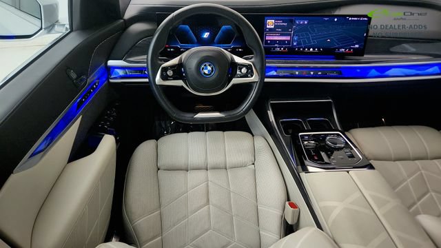 Used 2023 BMW i7 xDrive60 AWD/4WD image 52