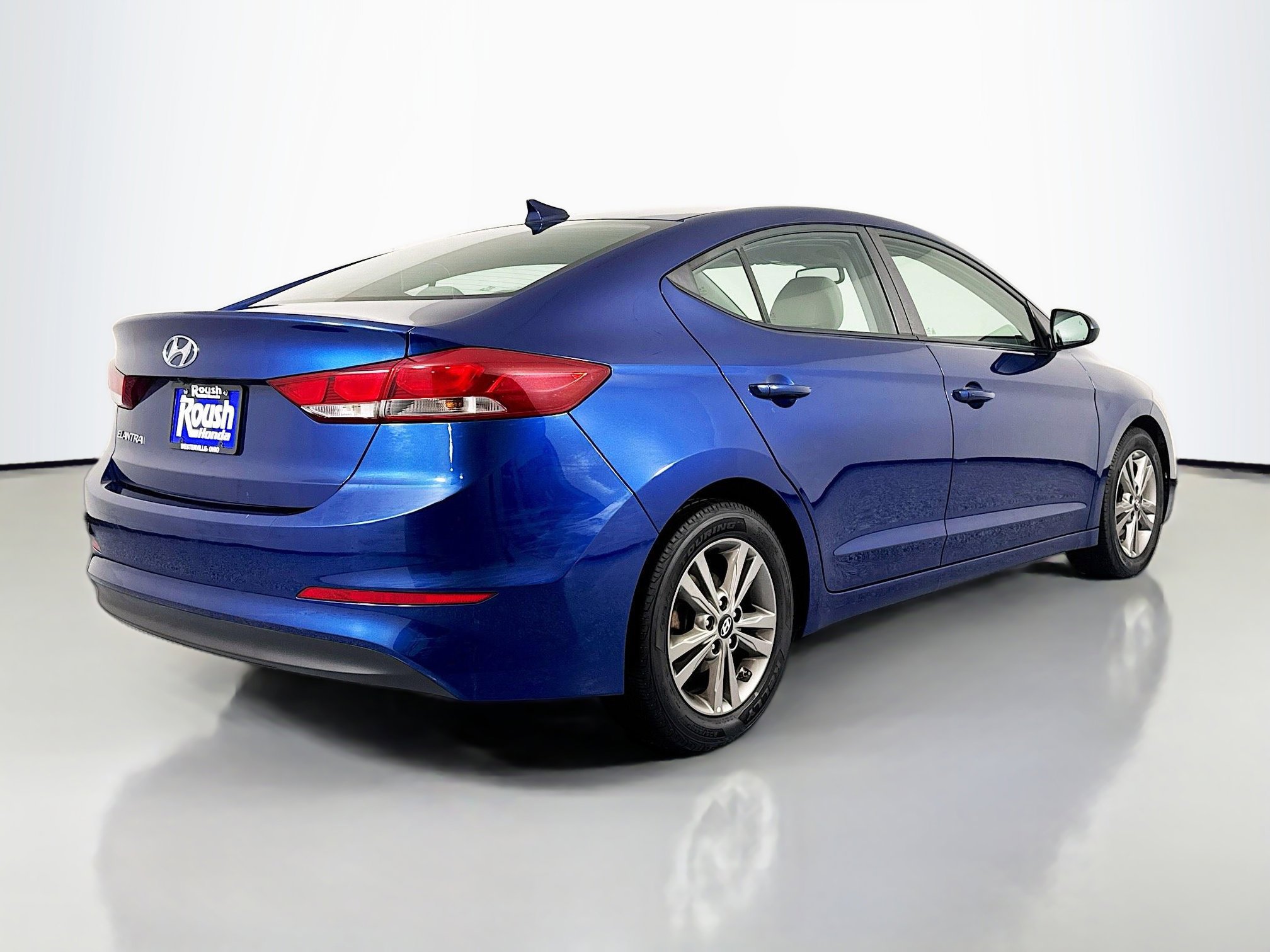 Used 2018 Hyundai Elantra Value Edition w/ Cargo Package image 5