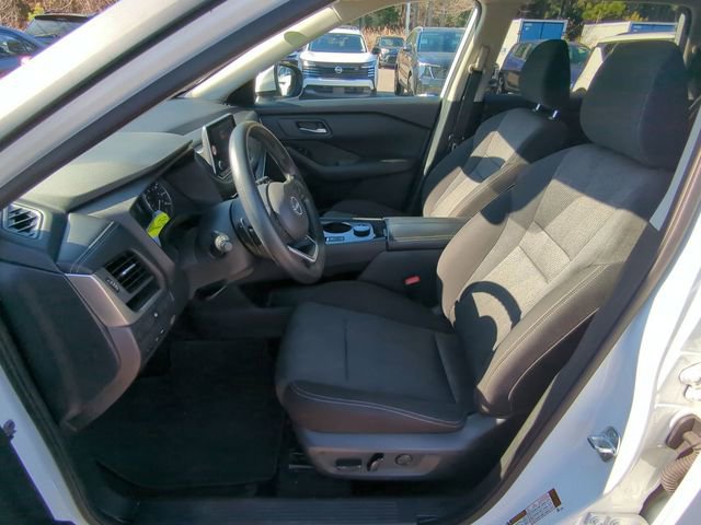 Used 2024 Nissan Rogue SV image 23