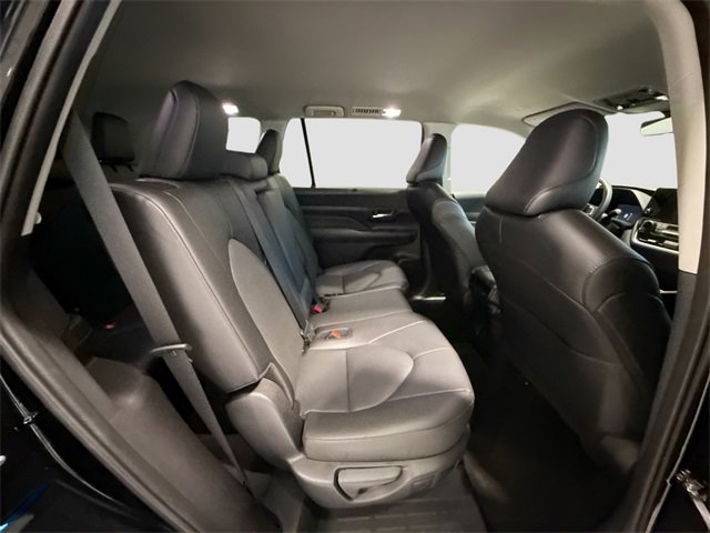 Certified 2025 Toyota Grand Highlander XLE image 23