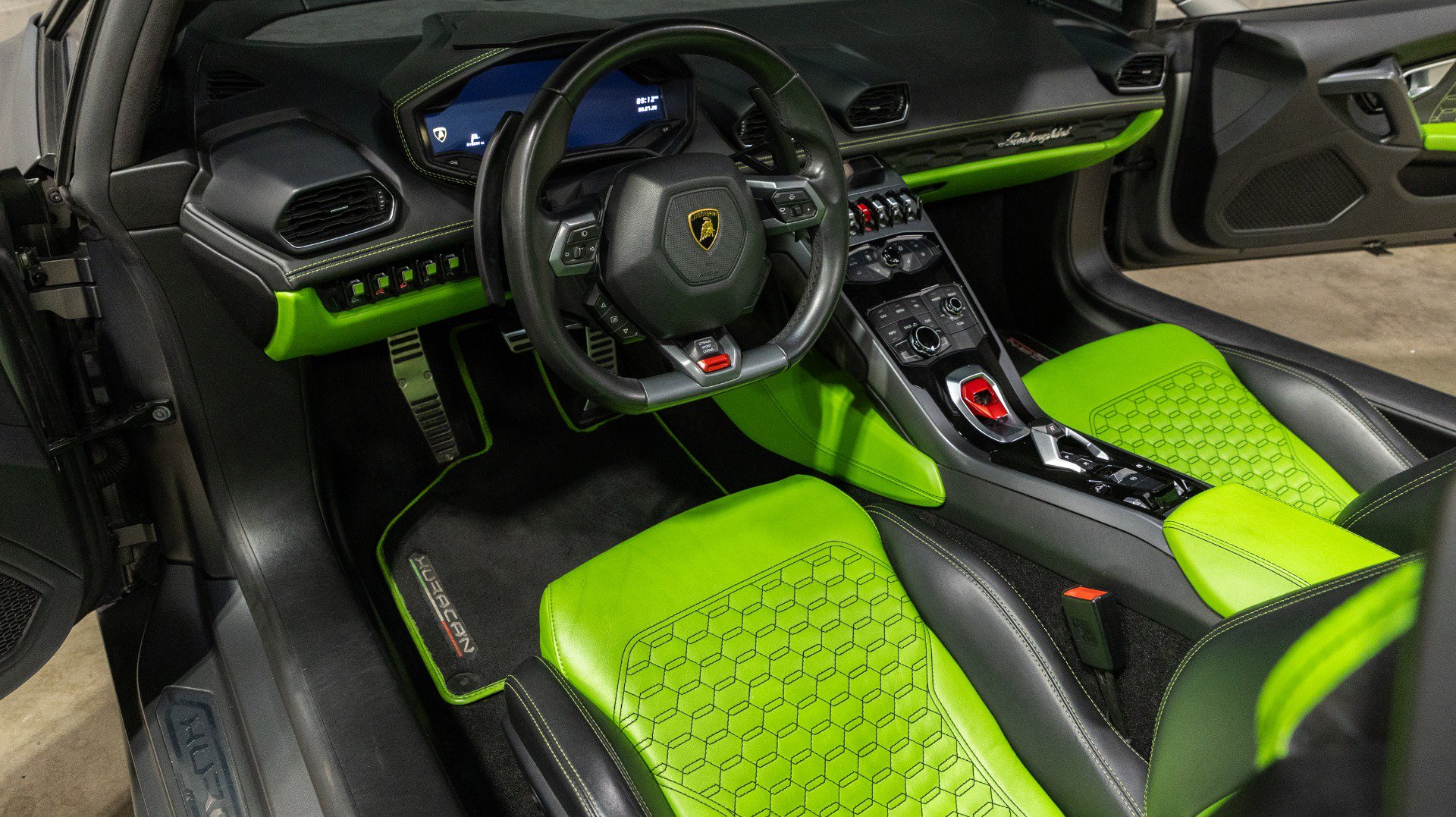 Used 2017 Lamborghini Huracan LP 580-2 RWD image 53