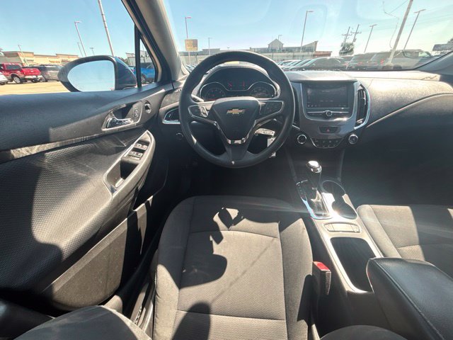 Used 2019 Chevrolet Cruze LT FWD image 20