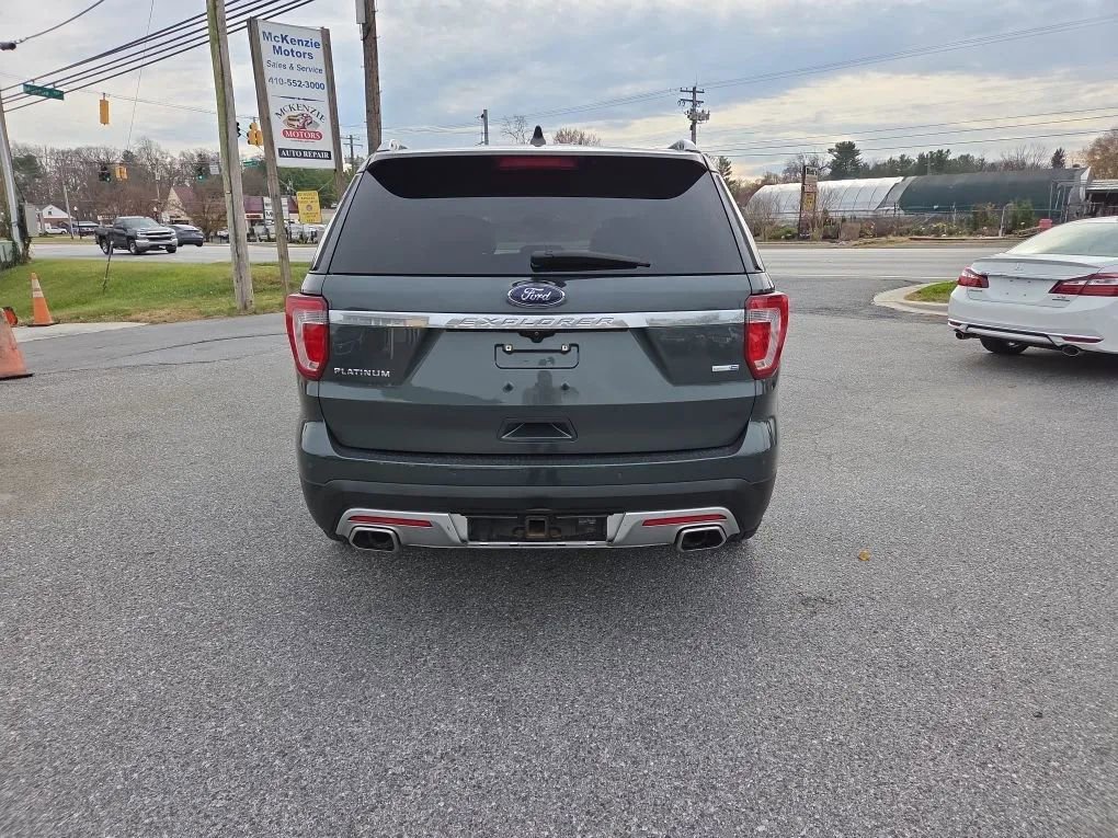 Used 2016 Ford Explorer Platinum image 6