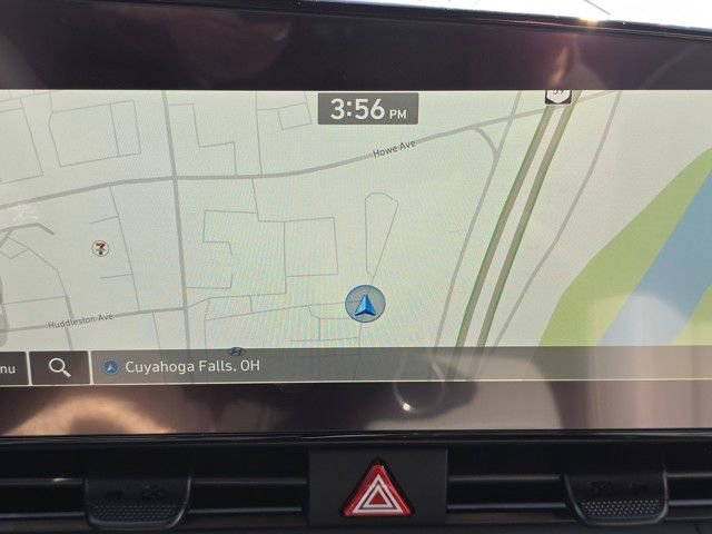 Certified 2025 Hyundai Elantra Limited image 6