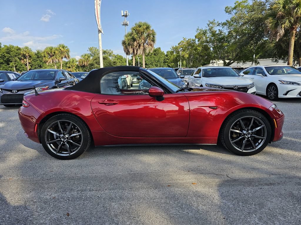 Used 2016 MAZDA MX-5 Miata Grand Touring RWD image 2