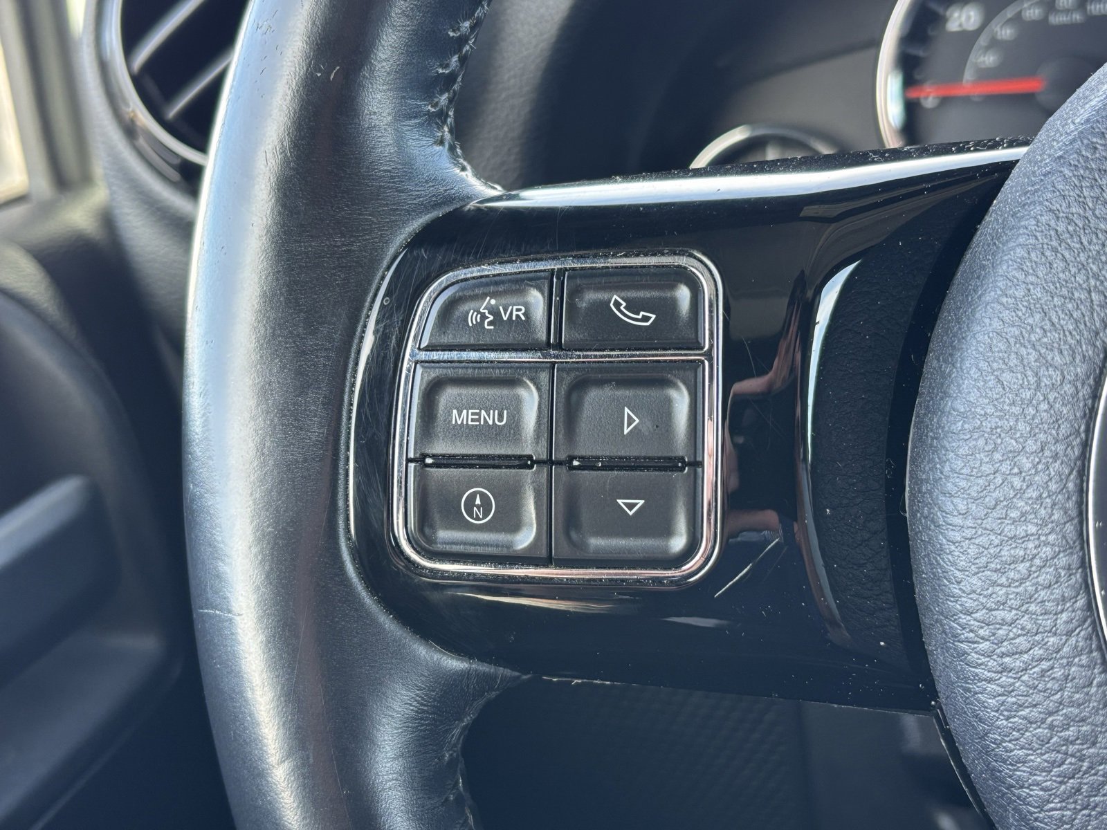 Used 2015 Jeep Wrangler Unlimited Sahara image 24