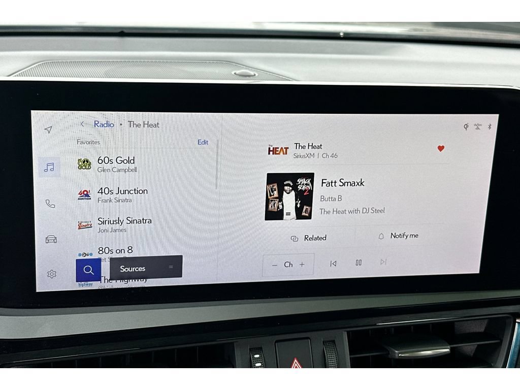 Used 2023 Lexus ES 300h w/ Premium Package FWD image 20