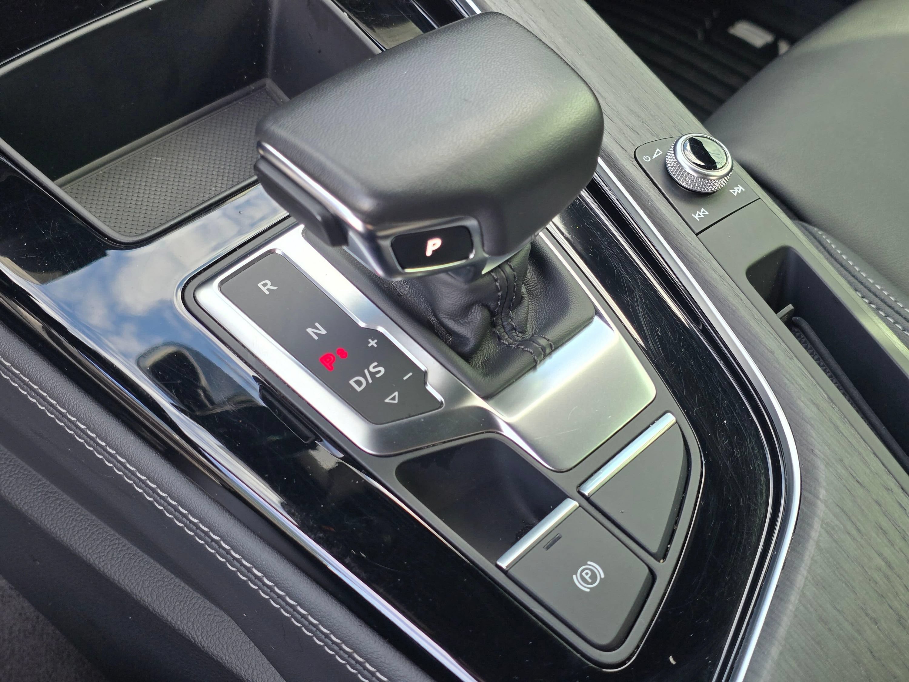 Used 2023 Audi A5 2.0T Premium Plus w/ Premium Plus AWD/4WD image 16