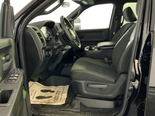 Used 2024 RAM 2500 Tradesman w/ Chrome Appearance Group image 17