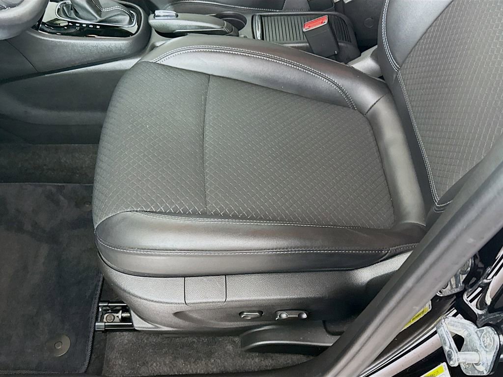 Used 2022 Buick Encore Preferred w/ Safety Package image 13