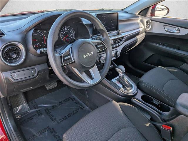 Used 2024 Kia Forte LXS image 9