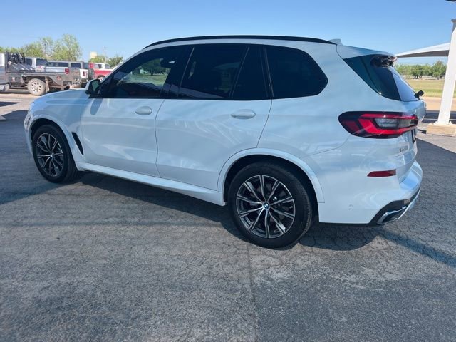 Used 2022 BMW X5 xDrive40i w/ M Sport Package AWD/4WD image 5