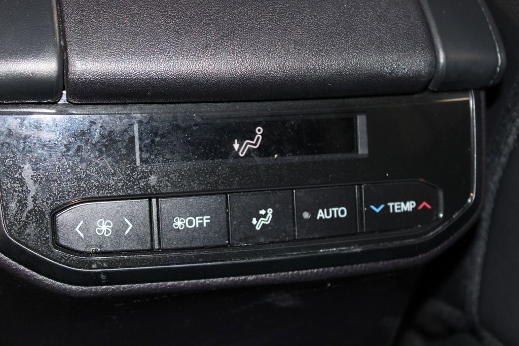 Used 2025 Toyota Highlander XSE image 26